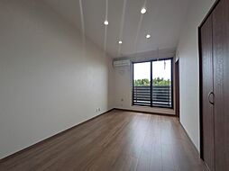 パインリッジ 203号室 2階1LDKのリビング/ダイニング