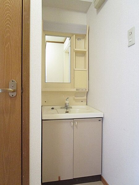 apartment 茨城県笠間市赤坂
地図を見る