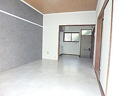 ルポール福原 102号室 1階1LDKのリビング/ダイニング