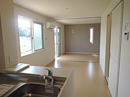 カーサ・エスペランサ 203号室 2階1LDKのリビング/ダイニング