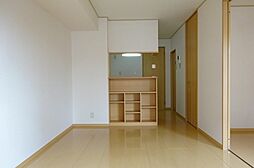 フォレスト自由ヶ丘 102号室 1階1LDKのリビング/ダイニング