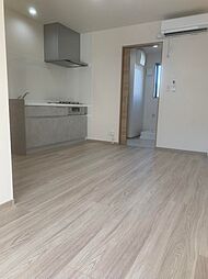 レーガベーネ渡里 102号室 1階ワンルームのリビング/ダイニング