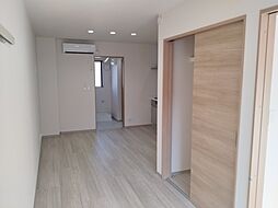 レーガベーネ渡里 103号室 1階ワンルームのリビング/ダイニング