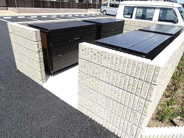 apartment 茨城県ひたちなか市大字田彦
地図を見る