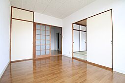 エルディム富士 I 103号室 1階2DKのリビング/ダイニング