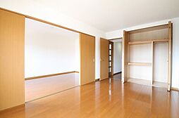 ヴェルドゥワイエ千波湖 オリーブ館 302号室 3階2DKのリビング/ダイニング