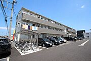 佐和駅よりバス7分 徒歩3分 築10年10ヶ月 3階建の賃貸物件