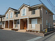 水戸駅よりバス25分 徒歩6分 築17年2ヶ月 2階建の賃貸物件