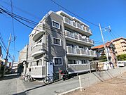 フォーライフ栄町 2階 築31年の賃貸物件