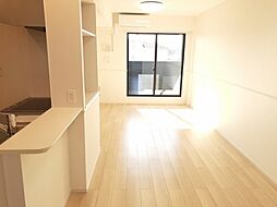 プラム ガーデン 202号室 2階2LDKのリビング/ダイニング