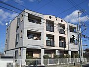赤塚駅よりバス5分 徒歩1分 築22年10ヶ月 3階建の賃貸物件