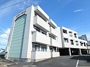 赤塚駅よりバス7分 徒歩1分 築37年2ヶ月 3階建の賃貸物件