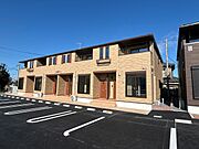 勝田駅よりバス11分 徒歩4分 築1年9ヶ月 2階建の賃貸物件