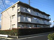 上菅谷駅より徒歩17分 築26年5ヶ月 3階建の賃貸物件