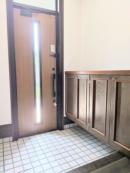 玄関を拡大表示