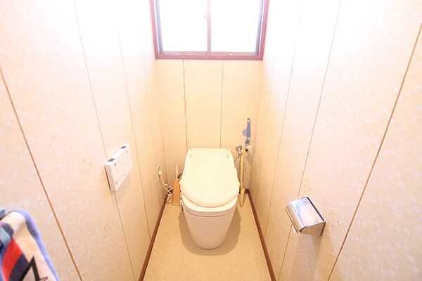 トイレを拡大表示