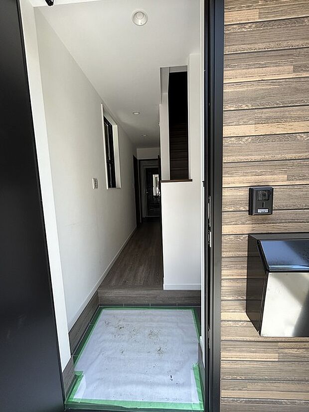 お客様をお迎えする玄関、お家の出入りもスムーズに行えます。 