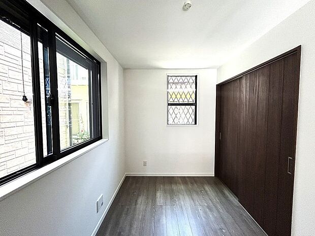 各居室に収納付きなのでお部屋をスッキリ使えます。