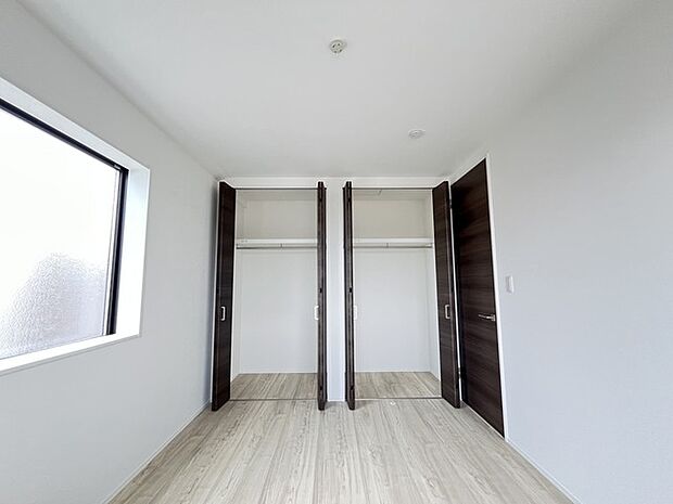 収納豊富な間取りで家の中がスッキリ片付きそうです。