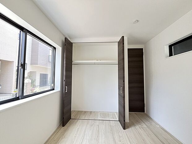 収納スペースが豊富なためお部屋も綺麗に片付きます。 