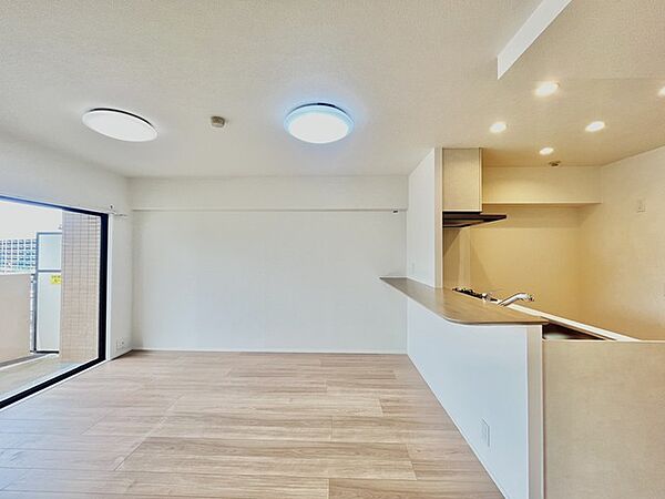 apartment 埼玉県入間郡三芳町大字竹間沢
地図を見る