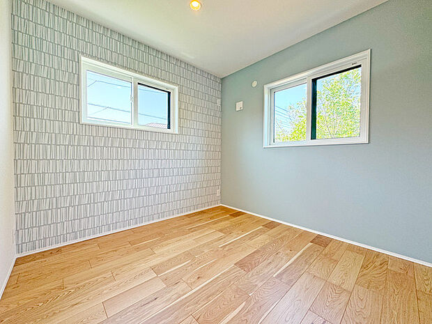 2面採光を確保した明るい室内は、爽やかな風を感じる居心地の良い空間です。 