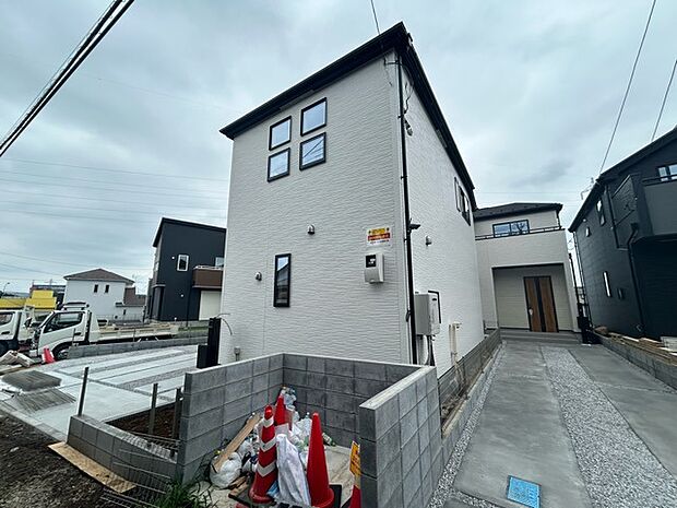 五感で感じる、現地でしかわからない事も沢山ございます。周辺環境なども一緒にご案内いたしますのでお気軽にお問合せください。 