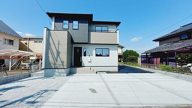 セカンドカーや来客時にも便利なカースペース