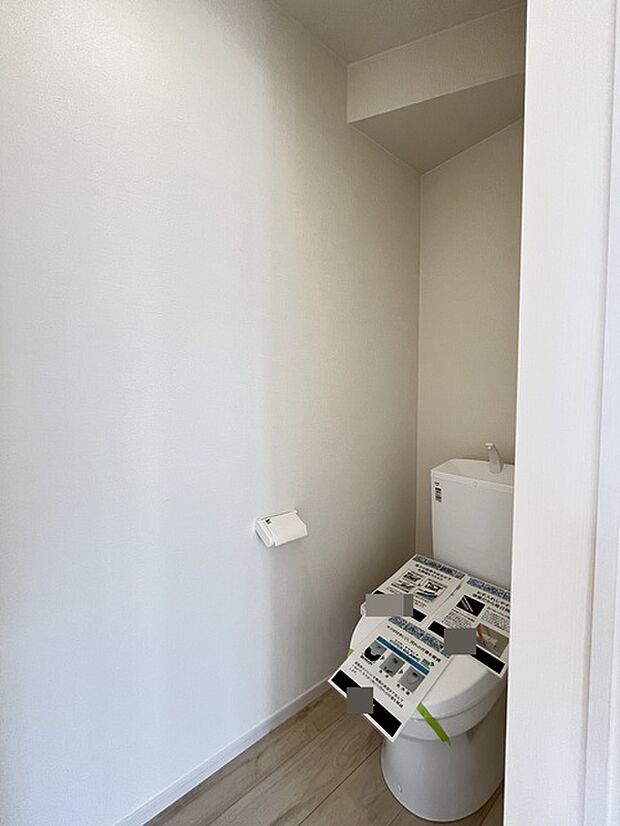 1.2階にそれでもトレイがございます。朝の混雑時に分散して利用できるほか、ゲスト用としても使い分けることもできます。