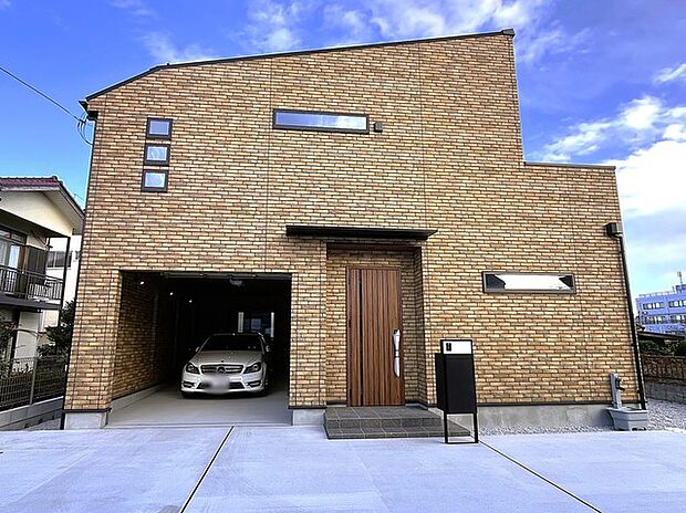 五感で感じる、現地でしかわからない事も沢山ございます。周辺環境なども一緒にご案内いたしますのでお気軽にお問合せください。  