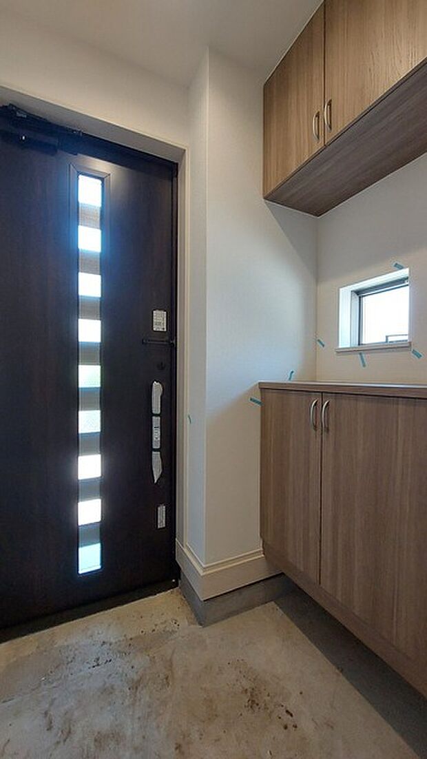 お客様をお迎えする玄関、お家の出入りもスムーズに行えます。 