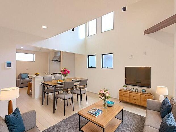 【LDK/約16帖】 家具はCGによるものです。価格に家具は含みません。