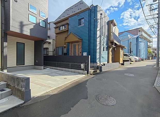 周辺の街並み 周囲は閑静な住宅街です。(1m)