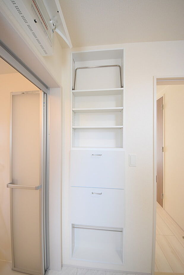 洗面所の収納庫