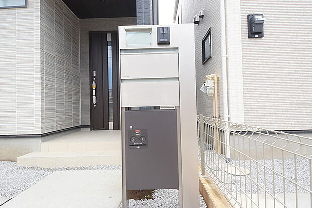 宅配ボックス付き