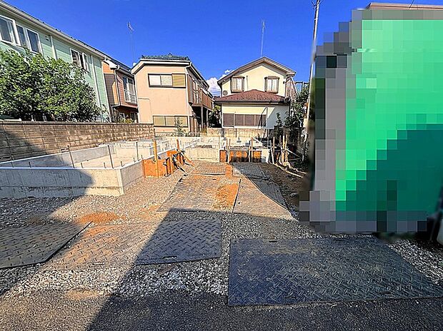 車庫の出し入れのしやすさなど、実際に現地にてご確認ください。