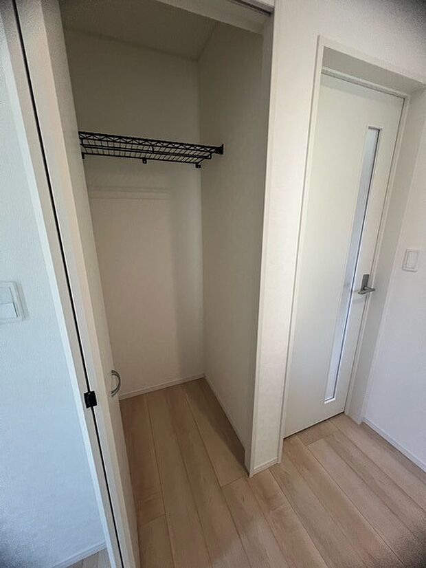 収納豊富な間取りで家の中がスッキリ片付きそうです。 