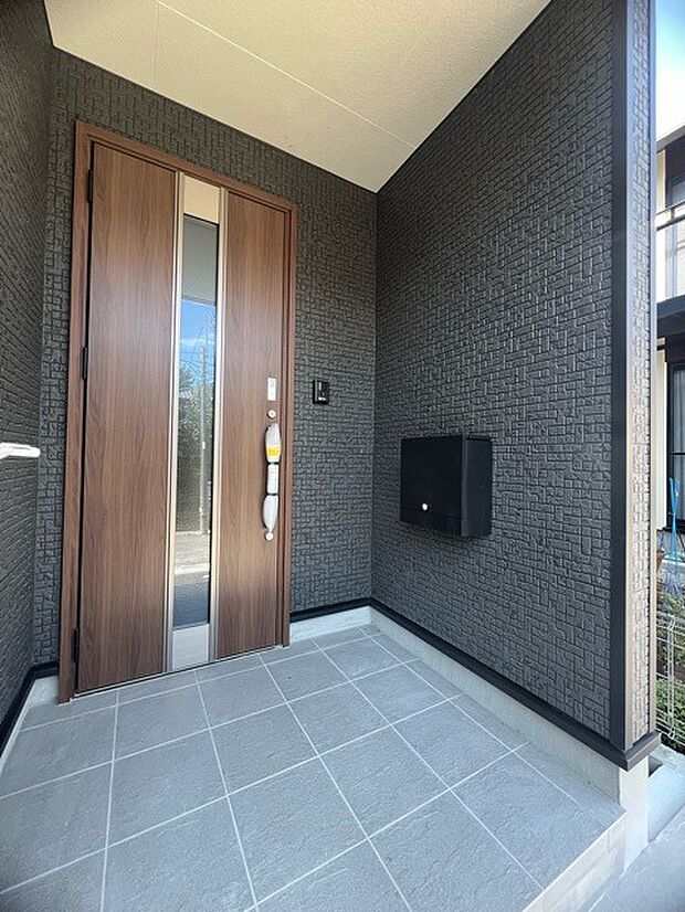 お客様をお迎えする玄関、お家の出入りもスムーズに行えます。 