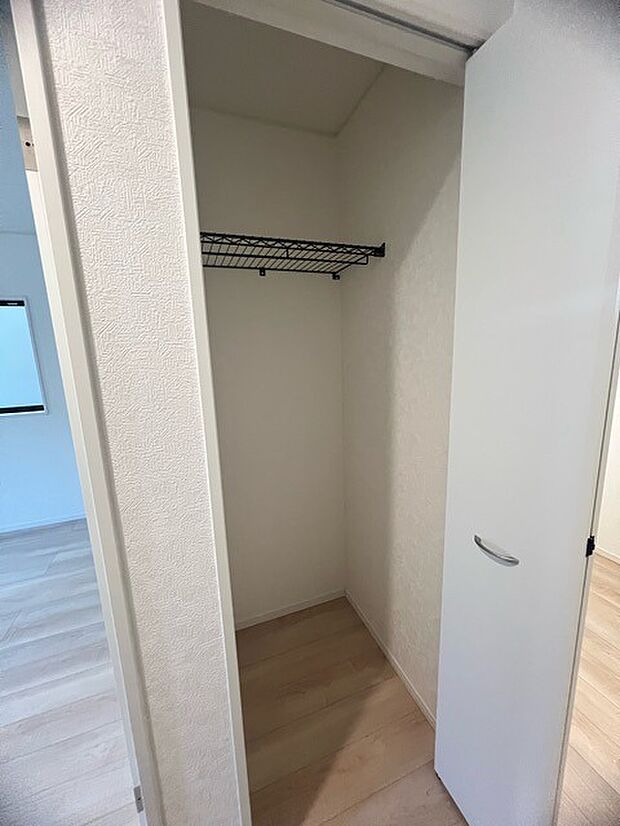 収納豊富な間取りで家の中がスッキリ片付きそうです。 