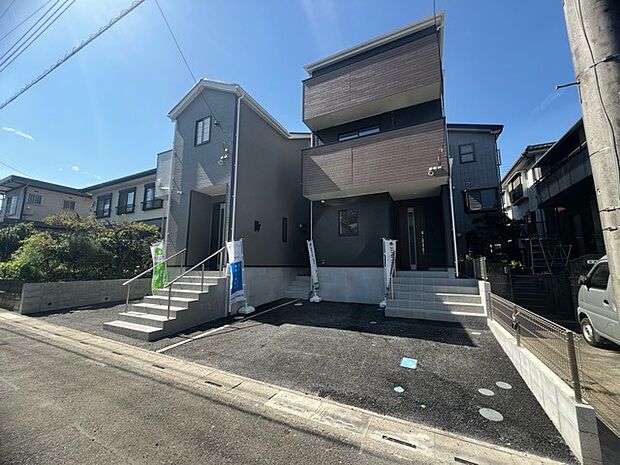 五感で感じる、現地でしかわからない事も沢山ございます。周辺環境なども一緒にご案内いたしますのでお気軽にお問合せください。