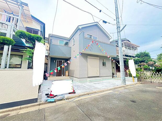 前面道路は通り抜けができないため、交通量が少なく静かな住環境です。