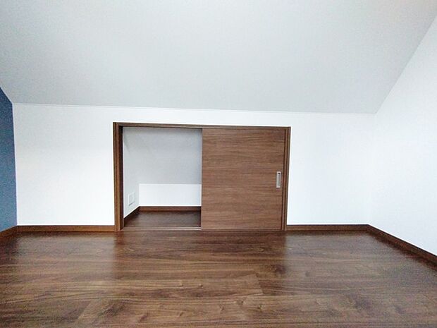 収納豊富な間取りで家の中がスッキリ片付きそうです。  