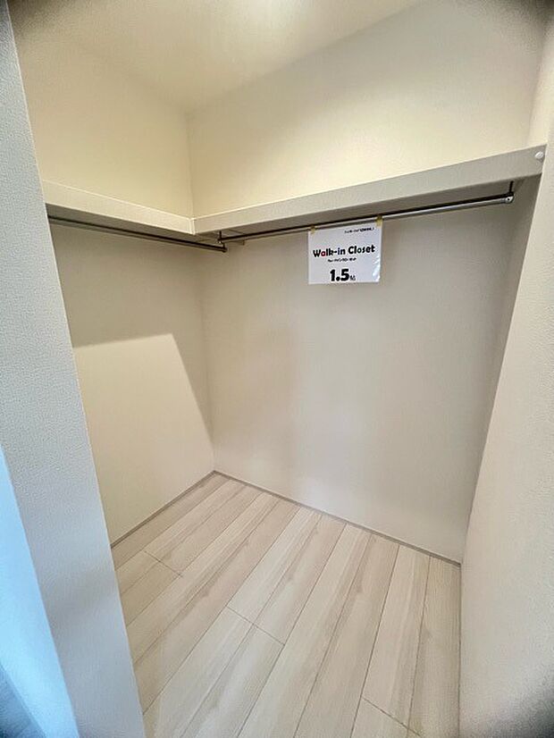 大容量クローゼット付き！家族の成長と共に増える荷物もスッキリ収納。 