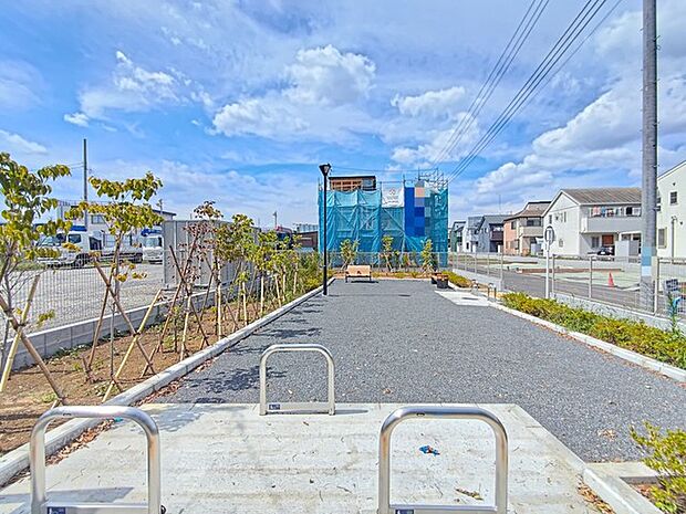 同住宅地内に公園あり！（70m）