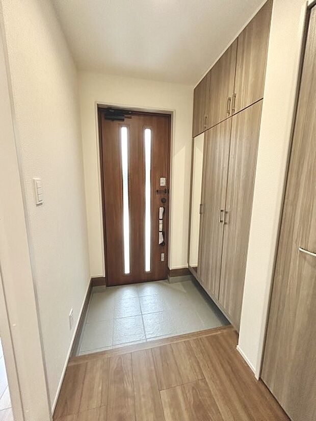 お客様をお迎えする玄関、お家の出入りもスムーズに行えます。 