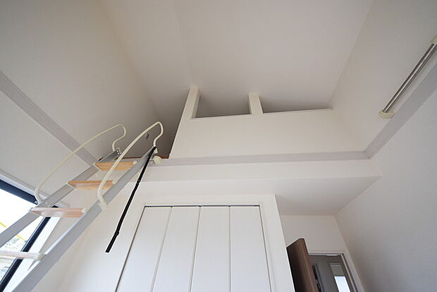 洋室5.33帖のロフト