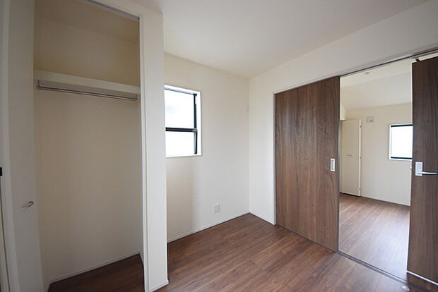 南西角部屋4.16帖の北側には洋室4.16帖が。将来壁で仕切れます。