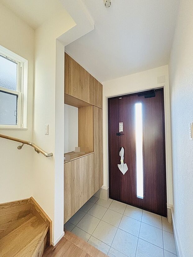 お客様をお迎えする玄関、お家の出入りもスムーズに行えます。 