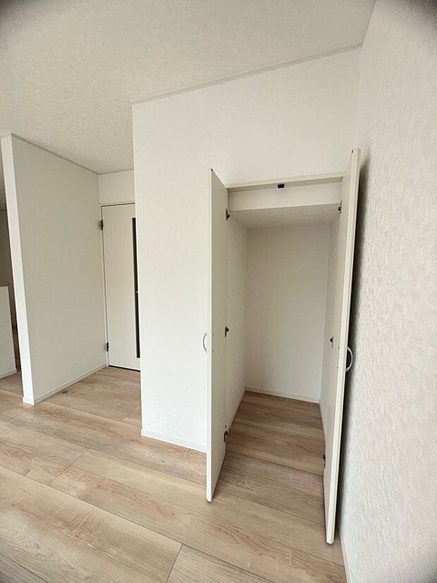 収納豊富な間取りで家の中がスッキリ片付きそうです。 