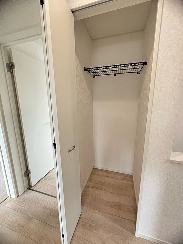 収納豊富な間取りで家の中がスッキリ片付きそうです。 